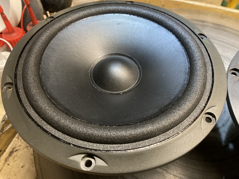 JBL Xti60 修理例 GL06 使用(ラバーコート)