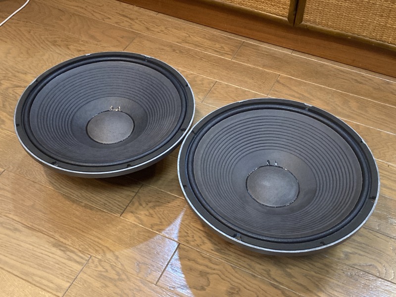 JBL 2231A 修理例 LE15（ラバーコート） 使用