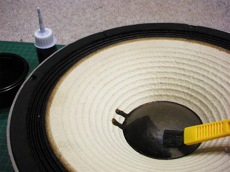 JBL 2213H センターキャップ 着色例