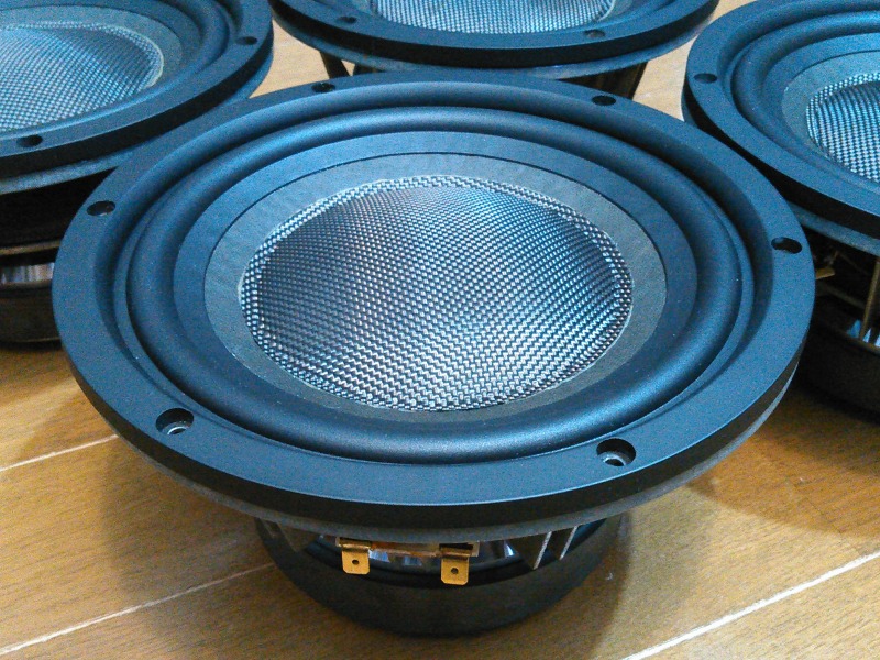 B&W Nautilus 803 修理例 ラバーエッジ RG07 使用