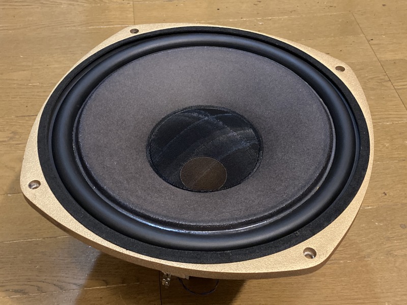 TANNOY Canterbury 12 修理例 ラバーエッジ RM12 使用